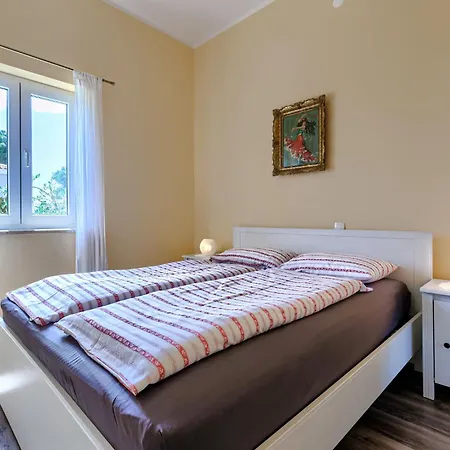 Pino By Interhome