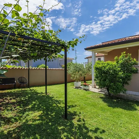 By Interhome Apartmán *